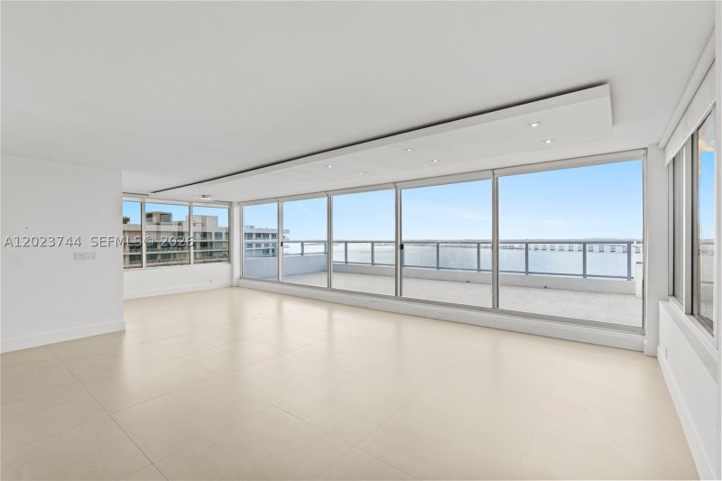 Comprar apartamento en The Palace C1607