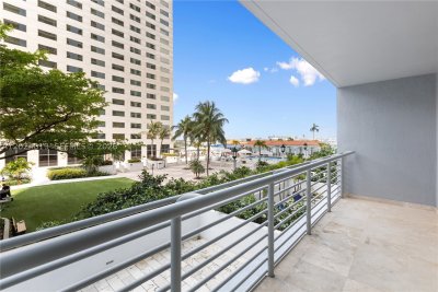 One Miami West Tower Apt #802