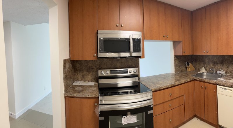 Apartment for rent at Imperial Towers 633