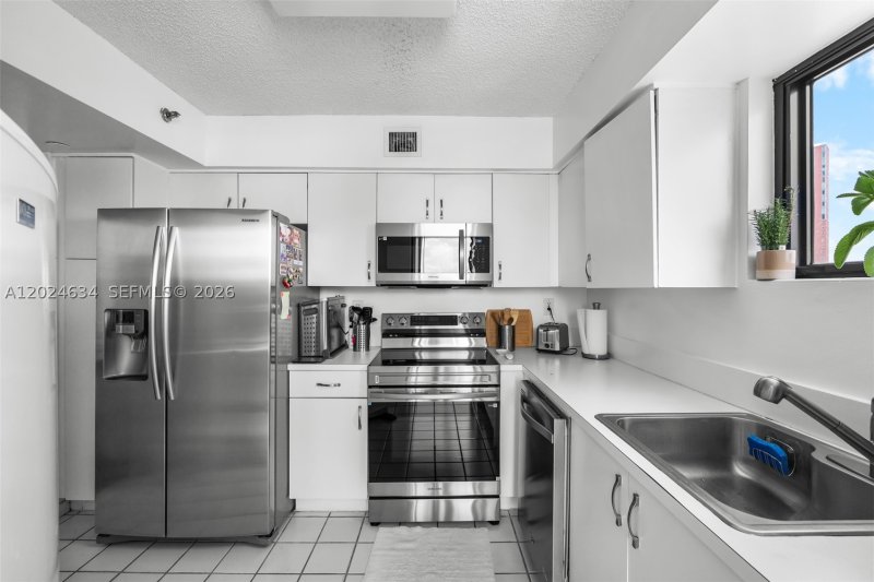 Condo for sale at Parc Central Aventura 1601