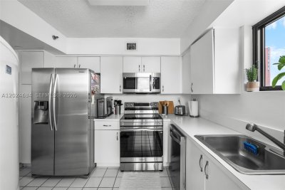Comprar apartamento no Parc Central Aventura 1601