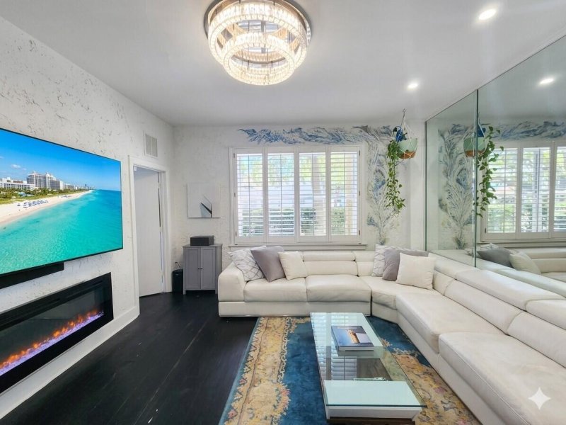 Condo for sale at The Manhattan Condo Lofts 102