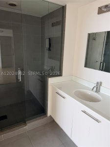 Comprar apartamento en Mint at Riverfront 3909