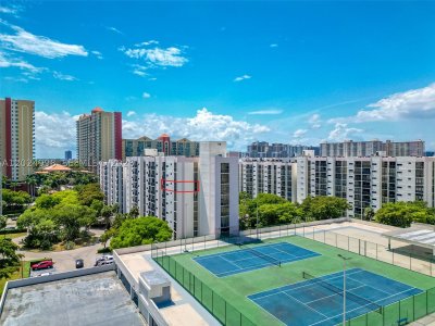 Aluguel de apartamento no Plaza of the Americas 417