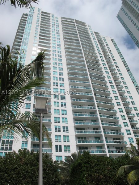 Apartment for rent at The Plaza Tower II 1209