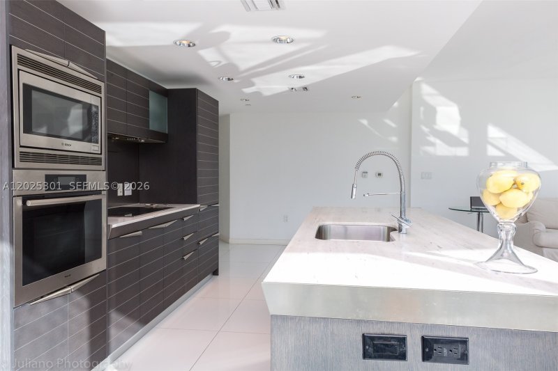 Comprar apartamento no Epic Miami 3102