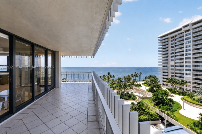 Condo for sale at Grove Isles Tower II B801-802