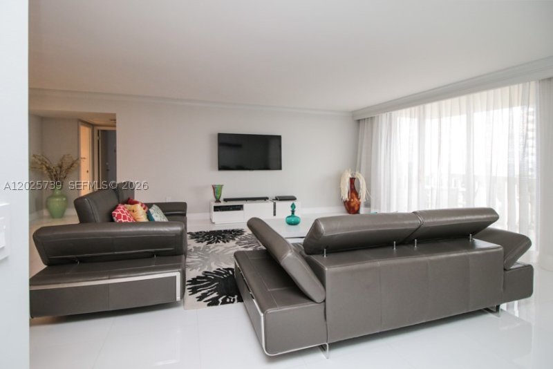 Apartment for rent at Balmoral Condo 9W
