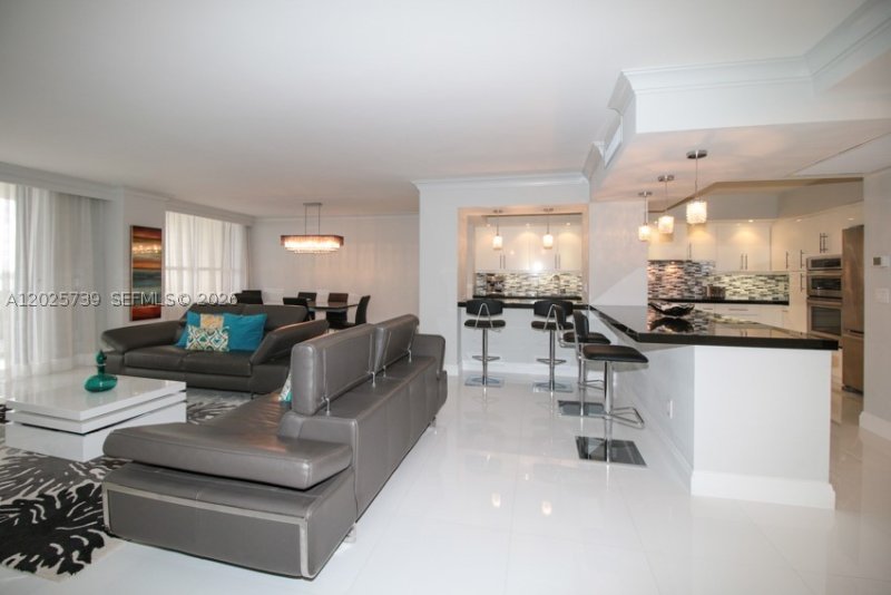 Apartment for rent at Balmoral Condo 9W