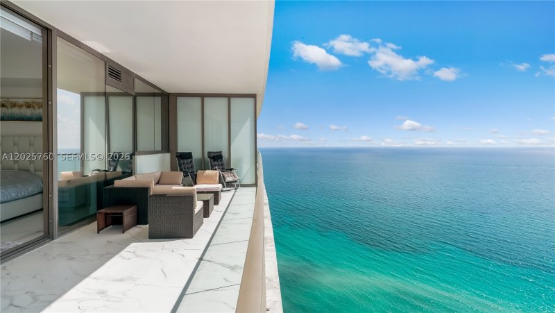 Condo for sale at Residences by Armani / Casa 3504
