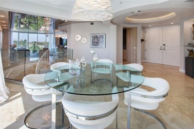 Aluguel de apartamento no Place Des Arts 7