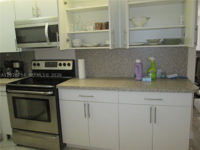 Alquiler de apartamento en Winston Towers 411