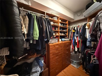 Comprar apartamento no Turnberry Village South 804