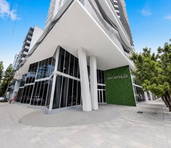 Brickell Ten Apt #809