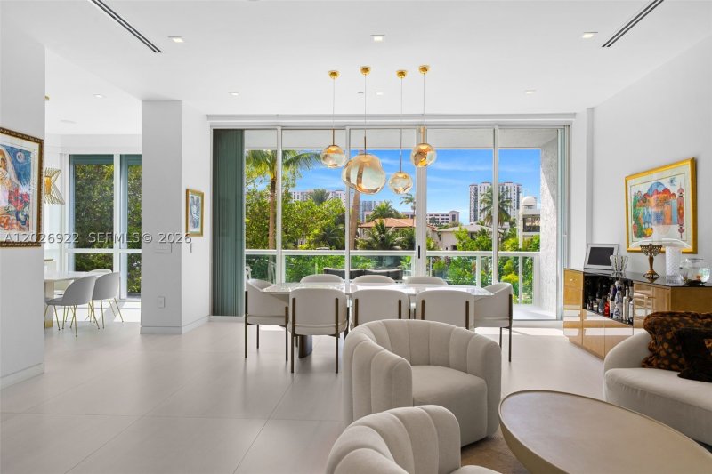 Condo for sale at Oceania 5 TH-8