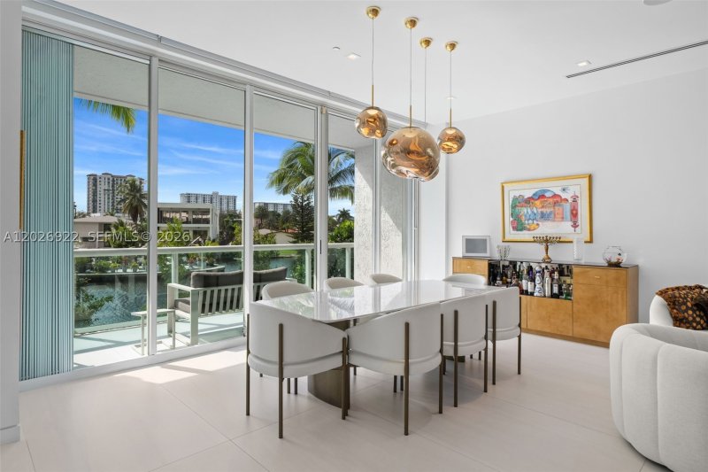Condo for sale at Oceania 5 TH-8