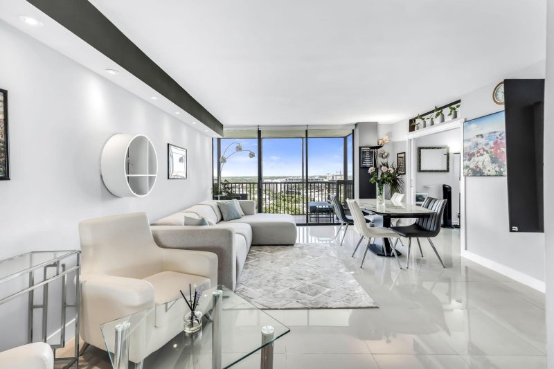 Comprar apartamento en Coronado I 1901