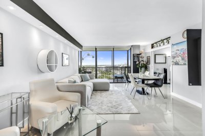 Comprar apartamento en Coronado I 1901