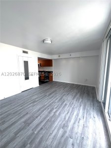 Comprar apartamento no 50 Biscayne 3303