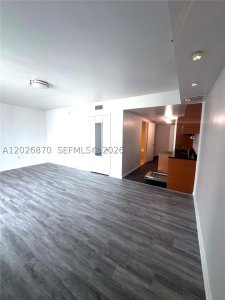 Comprar apartamento no 50 Biscayne 3303