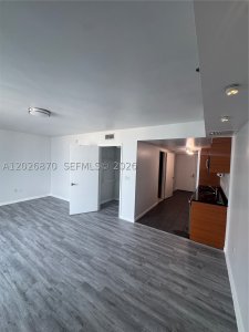 Comprar apartamento no 50 Biscayne 3303