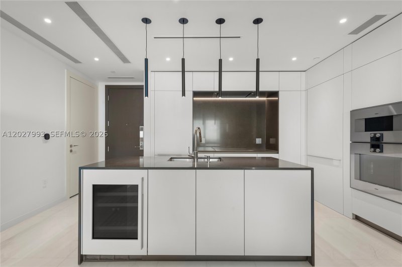 Condo for sale at Aston Martin Residences 3905W