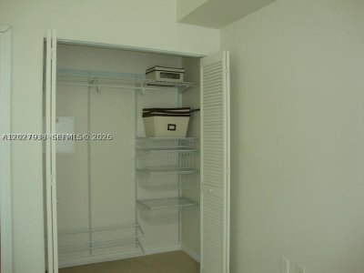 Comprar apartamento en Met 1 T-2909