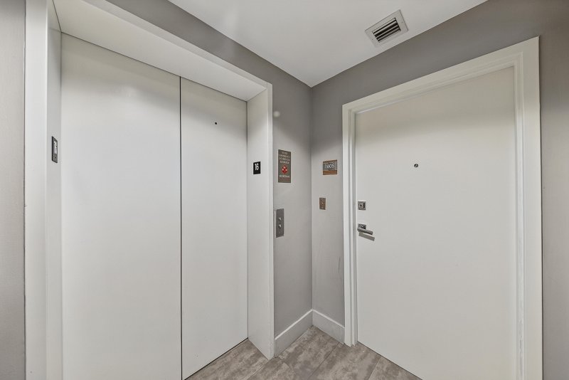 Apartment for rent at Bay House 1605