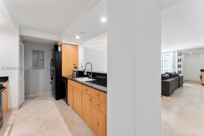 Aluguel de apartamento no The Collins Condo 607