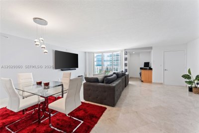 Aluguel de apartamento no The Collins Condo 607