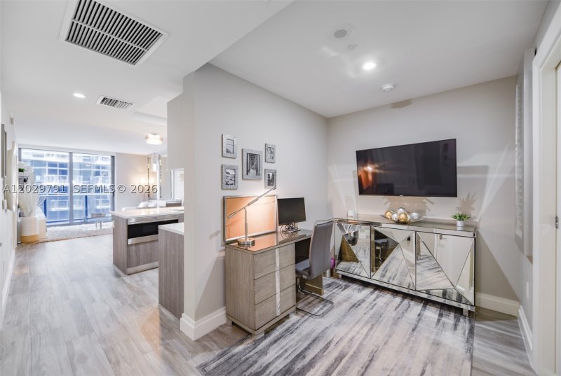 Apartment for rent at SLS Lux Brickell 3706