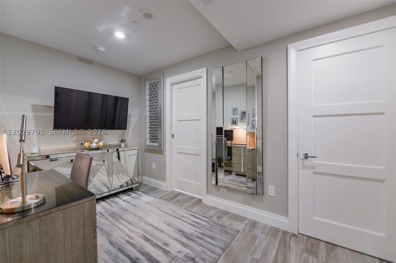 Apartment for rent at SLS Lux Brickell 3706