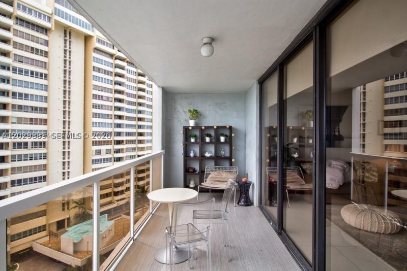 Apartment for rent at Nine Island Avenue 1111