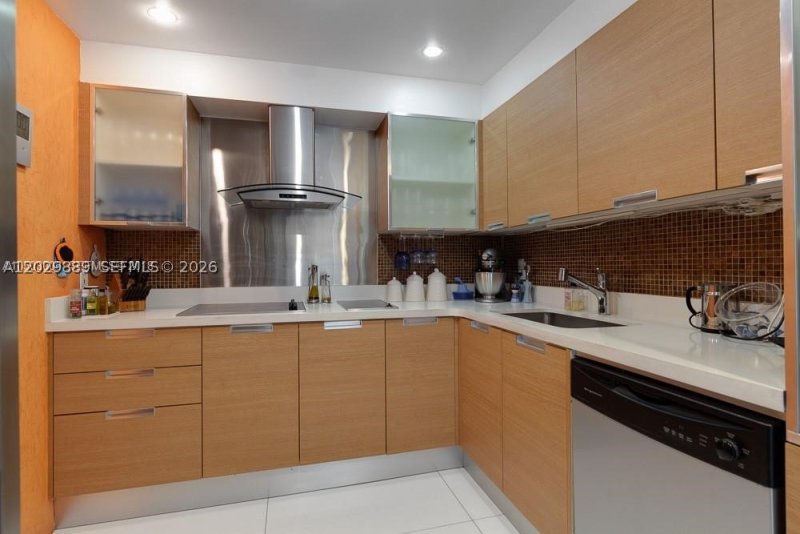 Apartment for rent at Nine Island Avenue 1111