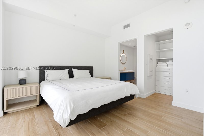 Condo for sale at MR. C Residences 911