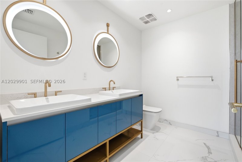 Condo for sale at MR. C Residences 911