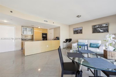 Aluguel de apartamento no Beach Club Two 907