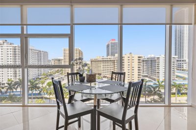 Aluguel de apartamento no Beach Club Two 907