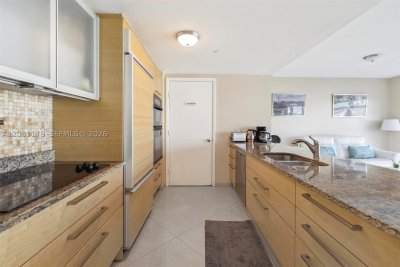 Aluguel de apartamento no Beach Club Two 907