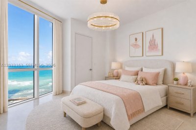 Comprar apartamento no Trump Tower Two 904