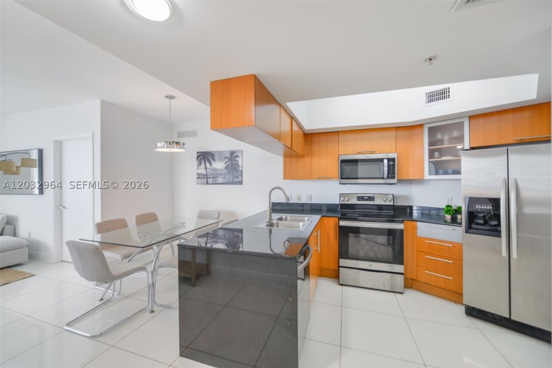 Apartment for rent at Opera Tower 2402