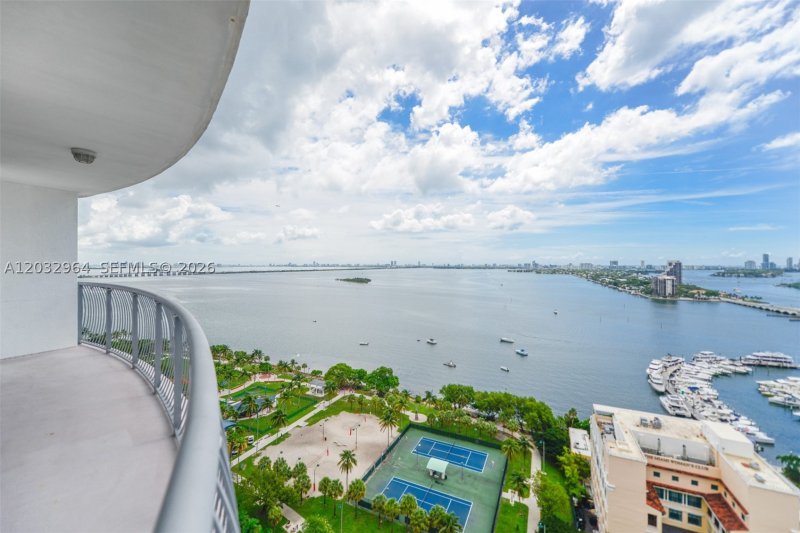 Apartment for rent at Opera Tower 2402