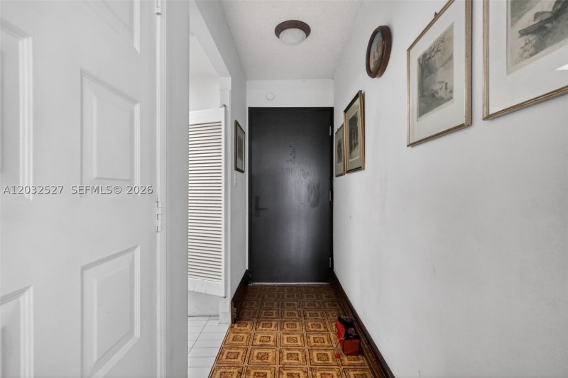Condo for sale at Yacht Harbour 4A