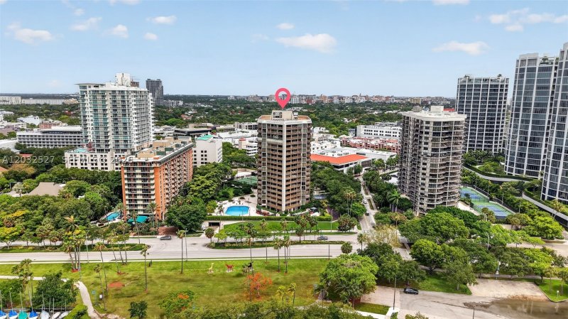 Condo for sale at Yacht Harbour 4A