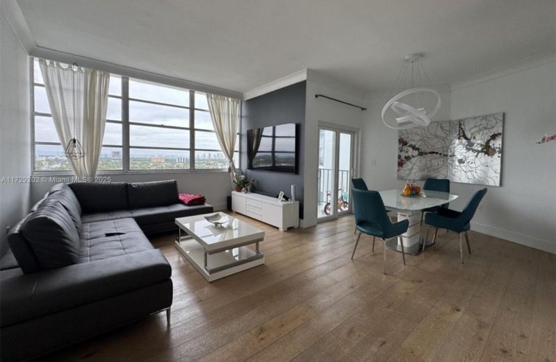 Apartment for rent at Majorca Towers Ph10