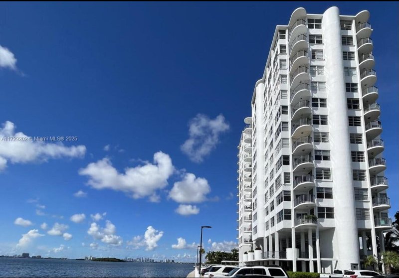 Apartment for rent at Majorca Towers Ph10
