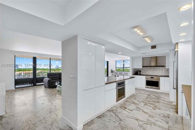 Grove Isles Tower II Apt #B1210