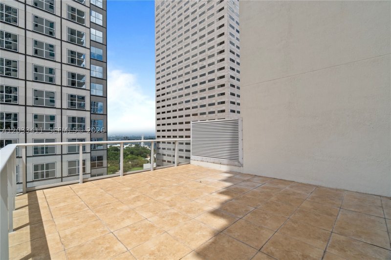Comprar apartamento en Met 1 T-1411
