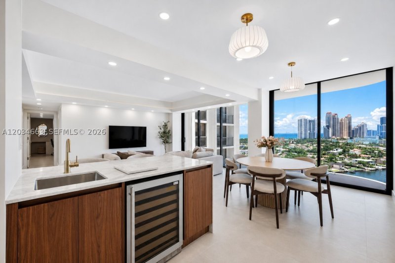 Condos for sale at Turnberry Towers
