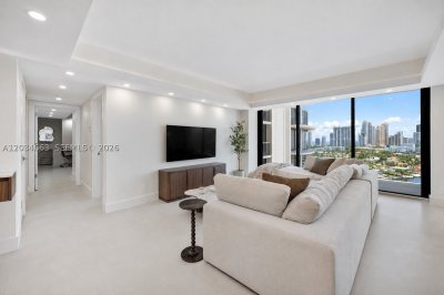 Comprar apartamento no Turnberry Towers 19F